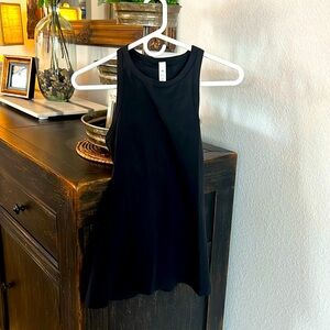 NWT - Lululemon Align Hip Length Racerback  Size 6